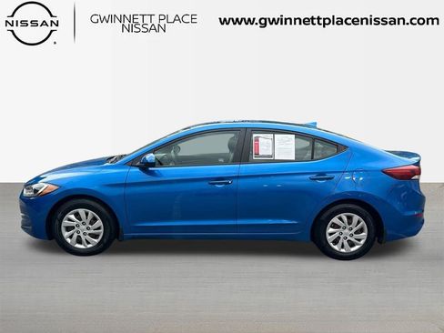 Used 2017 Hyundai Elantra SE image 8