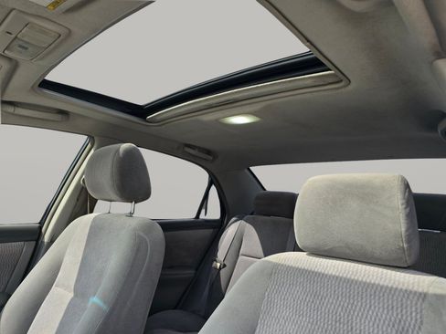 Used 2005 Toyota Corolla LE FWD image 5