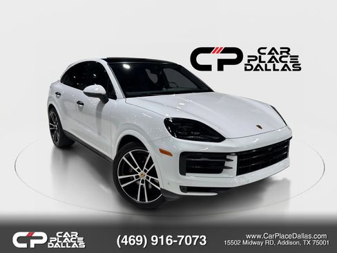 Used 2024 Porsche Cayenne Coupe AWD/4WD image 1