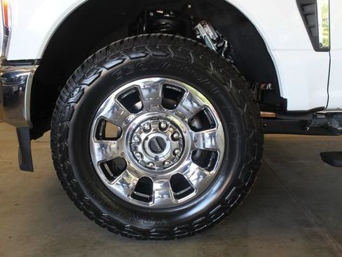 Used 2026 Ford F350 Lariat w/ Lariat Ultimate Package AWD/4WD image 25