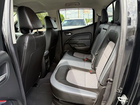 Used 2020 Chevrolet Colorado Z71 AWD/4WD image 14