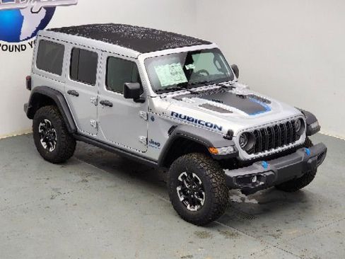 New 2024 Jeep Wrangler Unlimited Rubicon 4xe w/ Convenience Group image 10
