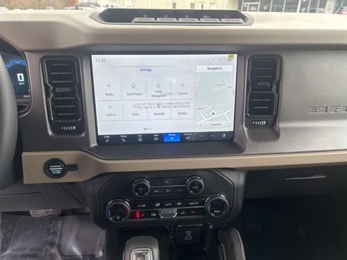 New 2025 Ford Bronco Big Bend w/ Black Diamond Package image 24