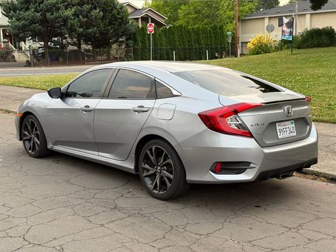 Used 2019 Honda Civic Sport image 3