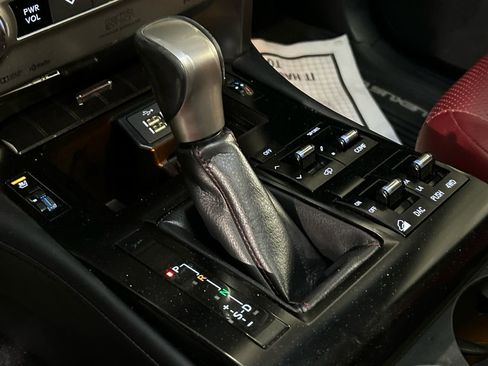 Used 2020 Lexus GX 460 Luxury w/ Luxury Sport Package AWD/4WD image 20