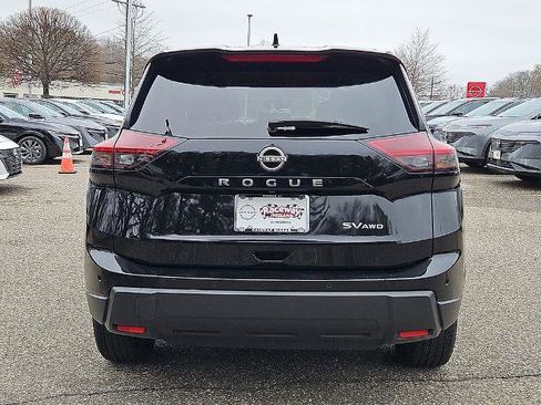 Certified 2024 Nissan Rogue SV AWD/4WD image 7