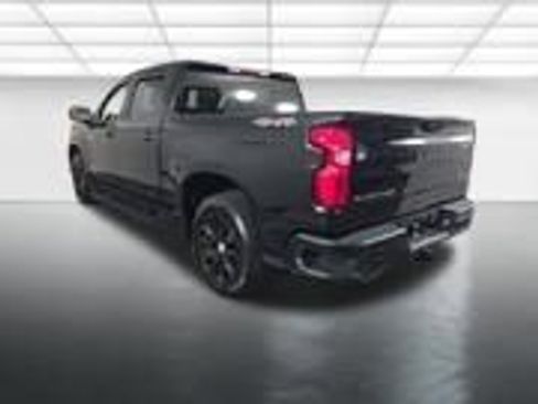 Used 2020 Chevrolet Silverado 1500 Custom w/ Custom 2.7L Value Package AWD/4WD image 2