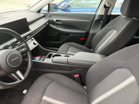 Used 2025 Hyundai Sonata SEL FWD image 5