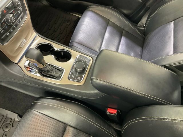 Used 2017 Jeep Grand Cherokee Overland AWD/4WD image 19