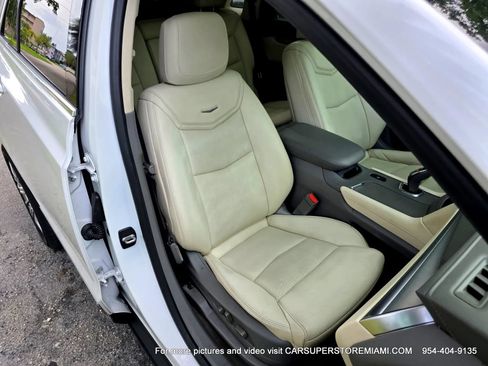 Used 2017 Cadillac XT5 Luxury FWD image 8