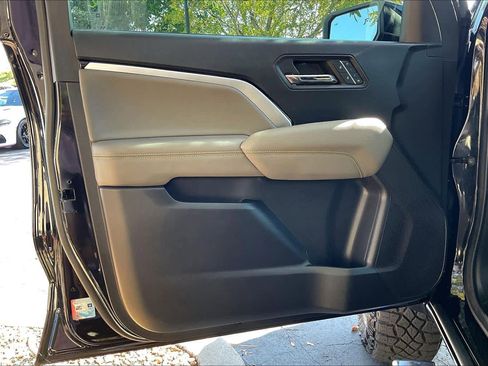 Certified 2024 Chevrolet Colorado ZR2 w/ ZR2 Convenience Package III image 22