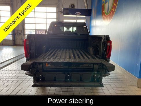 Used 2024 GMC Sierra 3500 Denali w/ Denali Reserve Package AWD/4WD image 22
