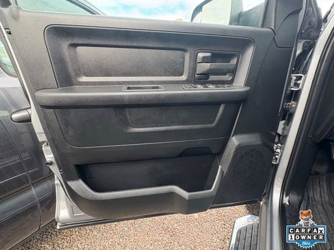 Used 2022 RAM 2500 Tradesman w/ Chrome Appearance Group AWD/4WD image 14