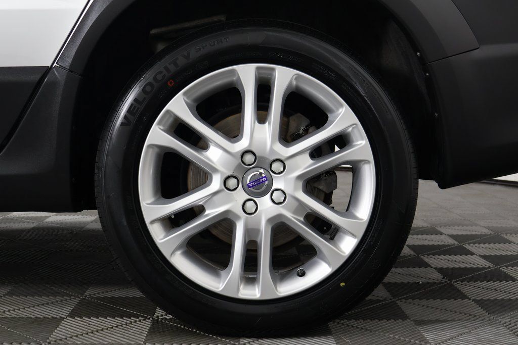 Used 2016 Volvo XC70 T5 Premier AWD/4WD image 16