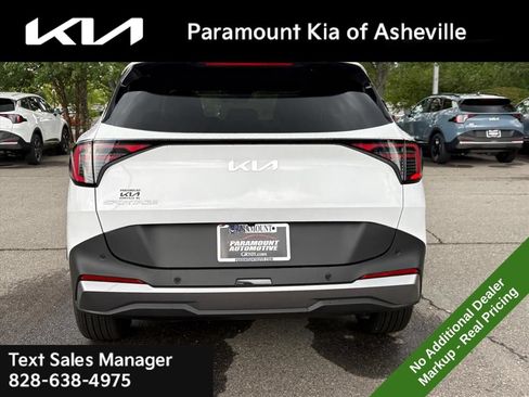 New 2026 Kia Sportage EX FWD image 5