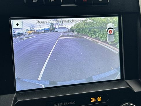 Used 2018 Ford F350 Lariat w/ FX4 4x4 Off Road Package image 19