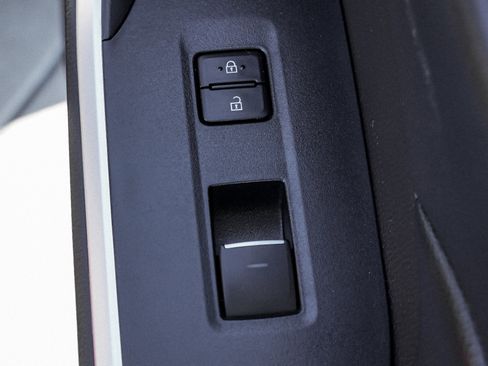 Certified 2024 Toyota RAV4 XLE AWD/4WD image 27