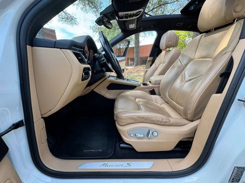 Used 2017 Porsche Macan S AWD/4WD image 12