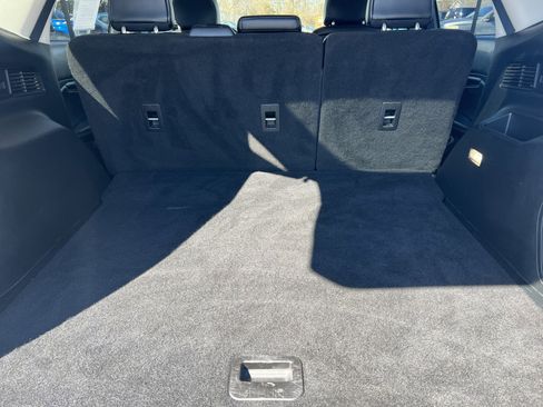 Used 2019 Ford Edge Titanium AWD/4WD image 9