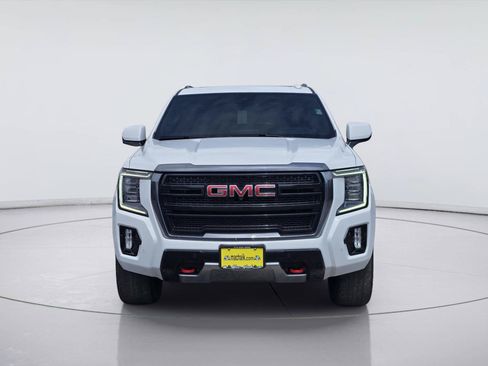 Used 2024 GMC Yukon AT4 w/ Technology Package AWD/4WD image 2