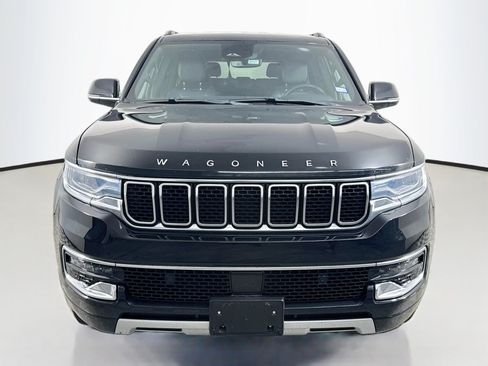 Used 2024 Jeep Wagoneer Series II w/ Flexible Seating Group RWD image 2