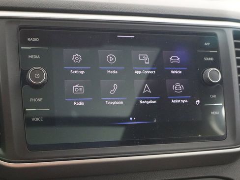 Used 2021 Volkswagen Atlas SE image 35