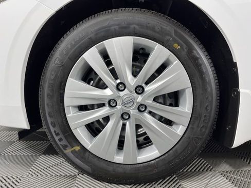 New 2025 Nissan Sentra S image 12