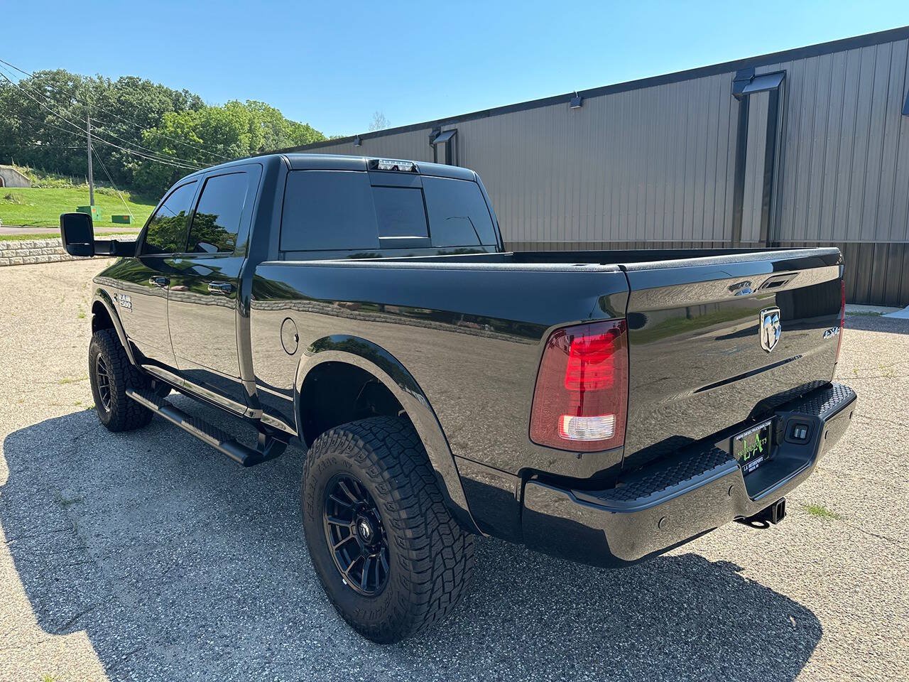 Used 2018 RAM 2500 Laramie w/ Sport Appearance Group AWD/4WD image 3