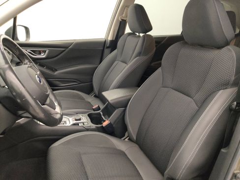 Used 2020 Subaru Forester Premium AWD/4WD image 17