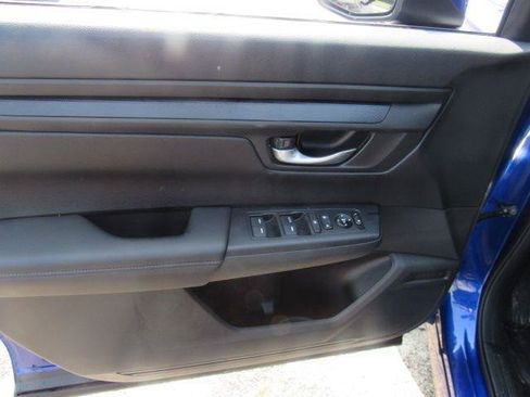 Used 2023 Honda CR-V LX image 23