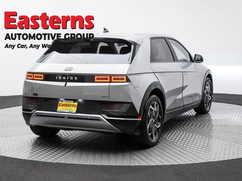 Used 2023 Hyundai Ioniq 5 SE image 5