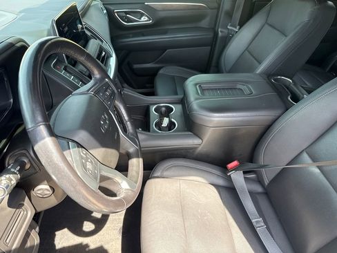 Used 2022 Chevrolet Tahoe Z71 w/ Luxury Package image 18