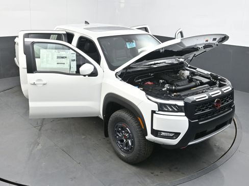 New 2026 Nissan Frontier PRO-4X AWD/4WD image 39