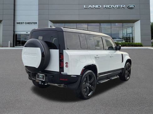 Certified 2025 Land Rover Defender 110 X-Dynamic SE image 4