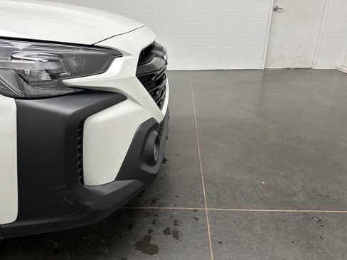 Certified 2025 Subaru Outback Onyx Edition image 2