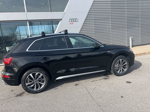 Used 2023 Audi Q5 2.0T Premium w/ Convenience Package image 19