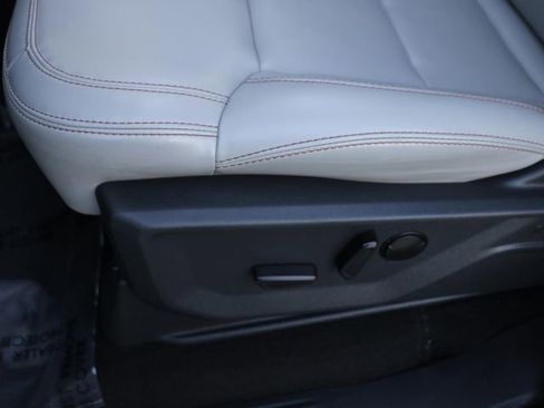 Used 2025 Ford Expedition Active AWD/4WD image 22