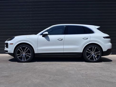 New 2026 Porsche Cayenne image 2