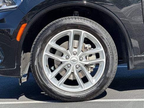 Used 2025 Dodge Durango GT AWD/4WD image 14