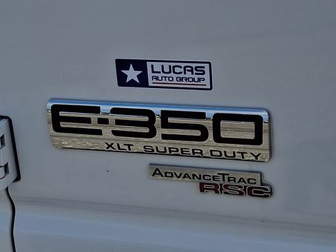 Used 2011 Ford E-350 and Econoline 350 XLT RWD image 31