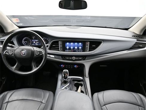 Certified 2020 Buick Enclave Essence w/ LPO, Touring Package image 12