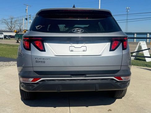 Used 2022 Hyundai Tucson SE image 5