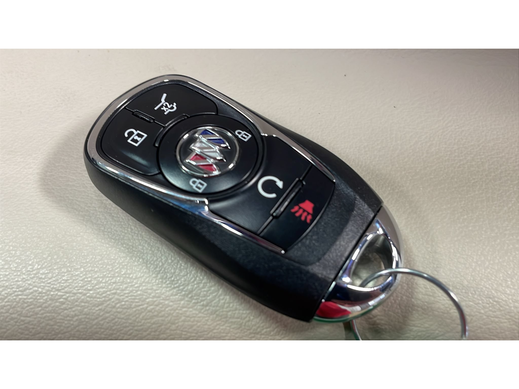 Used 2023 Buick Enclave Essence AWD/4WD image 19