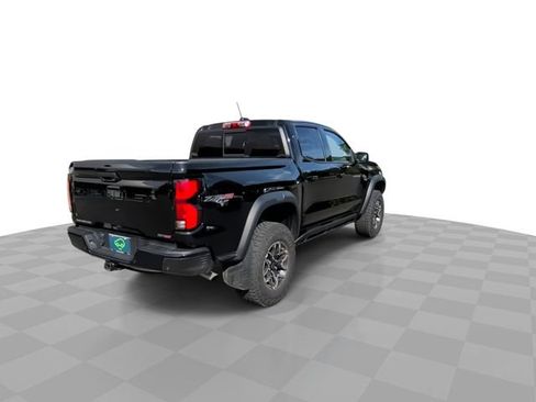 Certified 2024 Chevrolet Colorado ZR2 w/ Technology Package AWD/4WD image 8