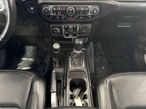 Used 2020 Jeep Gladiator Overland image 20