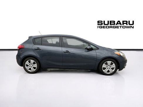 Used 2016 Kia Forte LX image 8