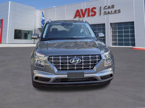 Used 2025 Hyundai Venue SEL image 2