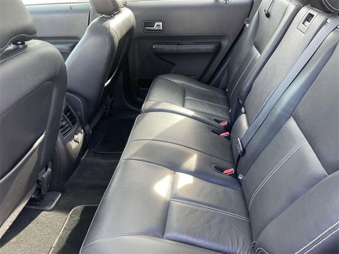 Used 2010 Ford Edge SEL image 18