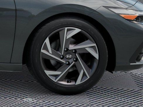 New 2026 Hyundai Elantra SEL Sport image 8