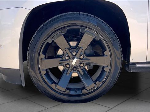 Used 2019 Cadillac Escalade Premium Luxury AWD/4WD image 11